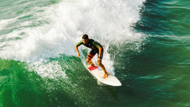 体育球员赛季表现分析与总结，球员统计表